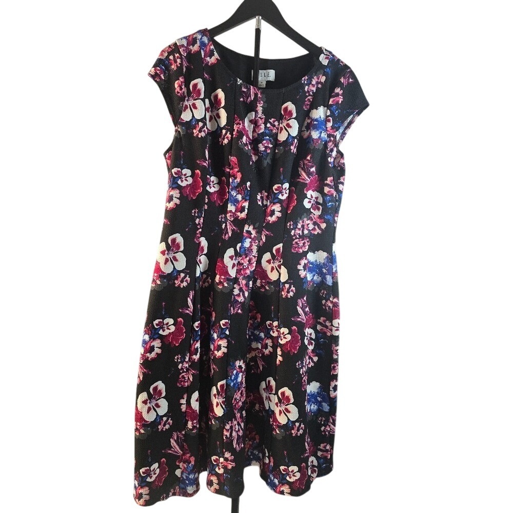 Elle‎ Womens XL Black Floral Cap Sleeve Pleated Textured Knit A-Line Dress